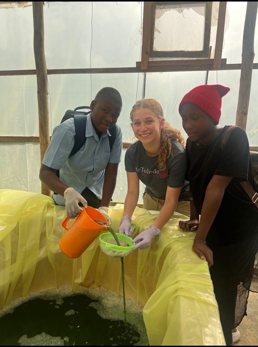 Sophomore Hannah S. (center) works in the greenhouse with students in Uganda to grow vitamin- and protein-rich Spirulina (Nov. 6-18, 2024).