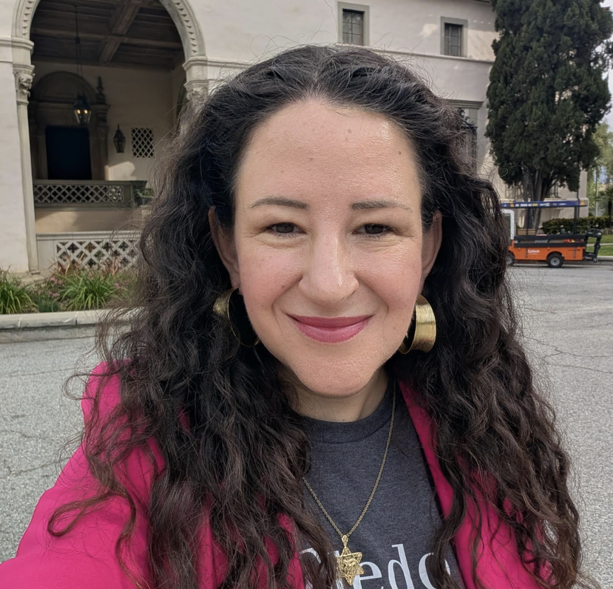 Mrs. Singer poses for a selfie wearing her new de Toledo High School t-shirt. 